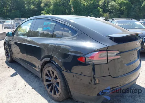 2022 Tesla Model X Plaid Tri Motor All-Wheel Drive from USA, damaged, VIN 7SAXCBE66NF332809
